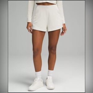 Lululemon Ribbed Softstreme High-Rise Short size 14